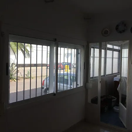 Apartamento Cuéntame -apartamento Bien Equipado, De Fácil Aparcamiento Y Acceso-ideal Punto De Partida De Sus Rutas *