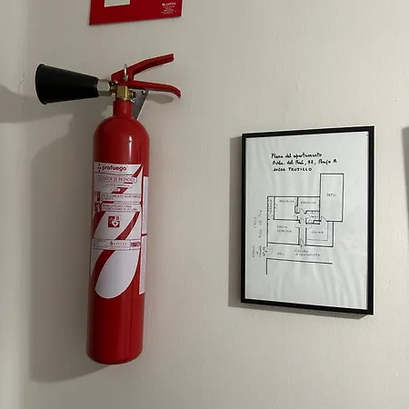 Cuentame -apartamento Bien Equipado, De Facil Aparcamiento Y Acceso-ideal Punto De Partida De Sus Rutas Lägenhet Trujillo