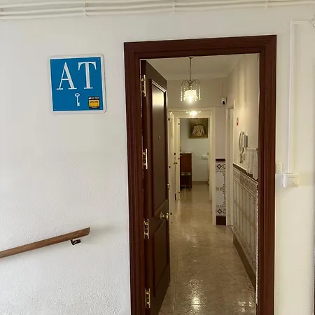Lägenhet Cuentame -apartamento Bien Equipado, De Facil Aparcamiento Y Acceso-ideal Punto De Partida De Sus Rutas *