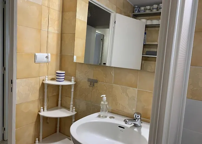 Cuentame: Equipped With Easy Parking And Access Apartment Trujillo