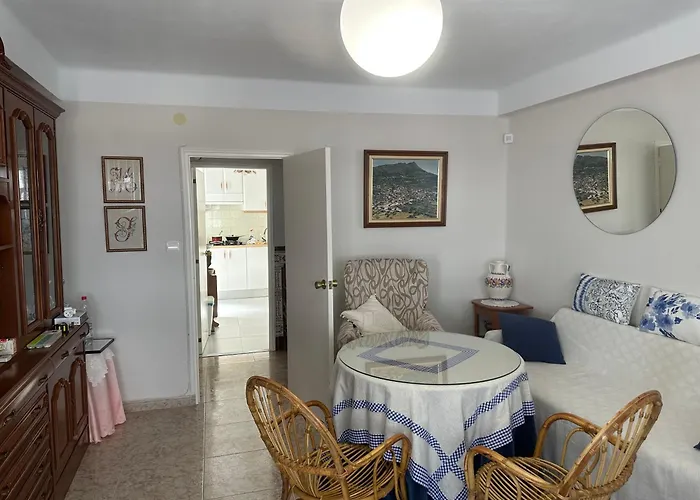 Cuéntame -apartamento Bien Equipado, De Fácil Aparcamiento Y Acceso-ideal Punto De Partida De Sus Rutas Appartamento *